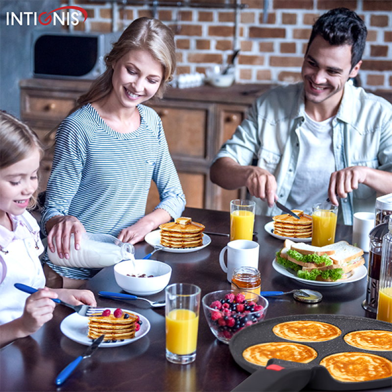 Mini 4 Mould Pancake Pan Smart Handle